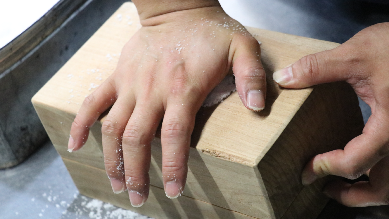 落雁づくり工程の様子