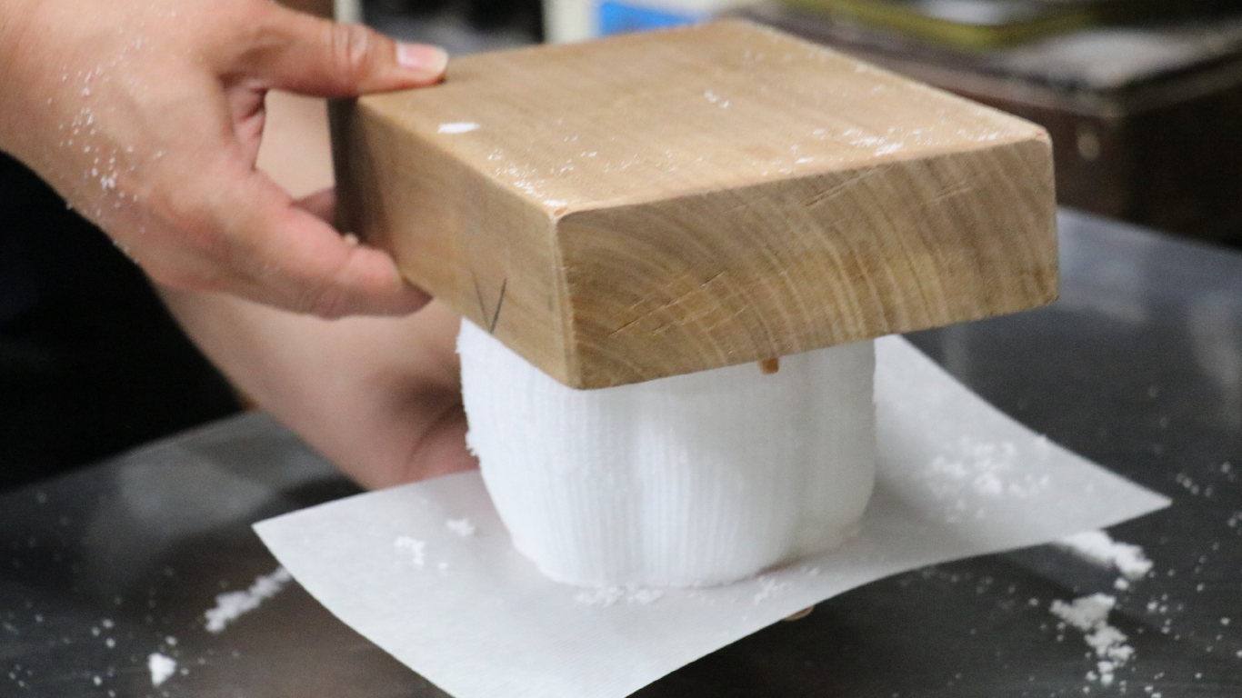 落雁づくり工程の様子